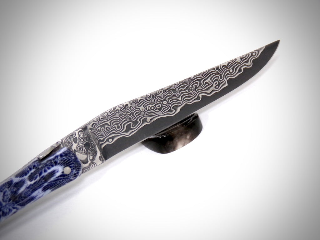 Laguiole "Koi" Lame damas VG10 inoxydable ciselé par David DAUVILLAIRE