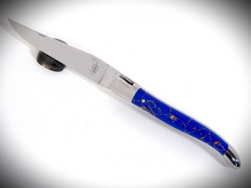 Laguiole Pierre reconstituée Lapis Lazuli ciselé par David DAUVILLAIRE