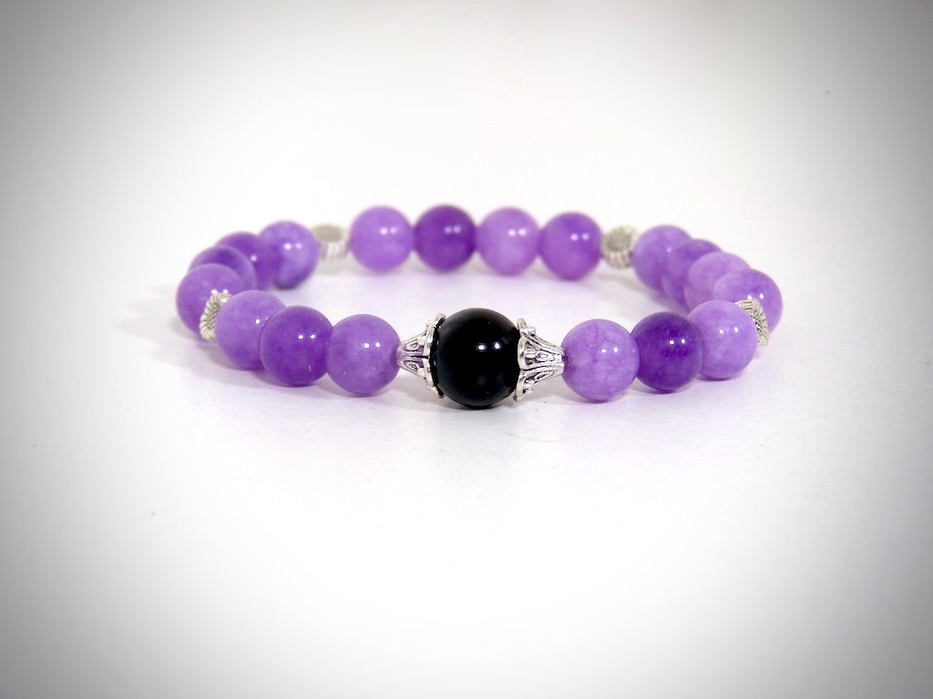 Bracelet Améthyste Lavande, Howlite noire et or fabriqué artisanalement par Y.S CRÉATIONS