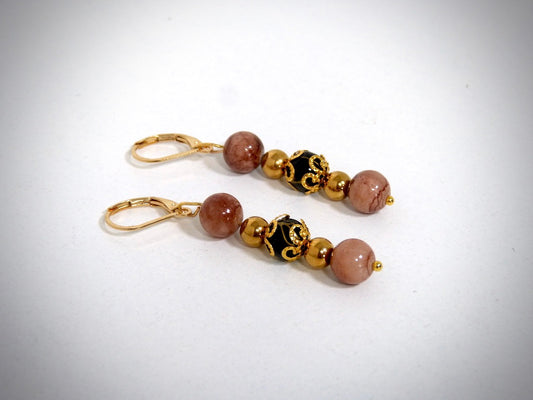 Boucles d'Oreilles Jaspe Paysage, Howlite noire fil d'Or fabriqué artisanalement par Y.S CRÉATIONS