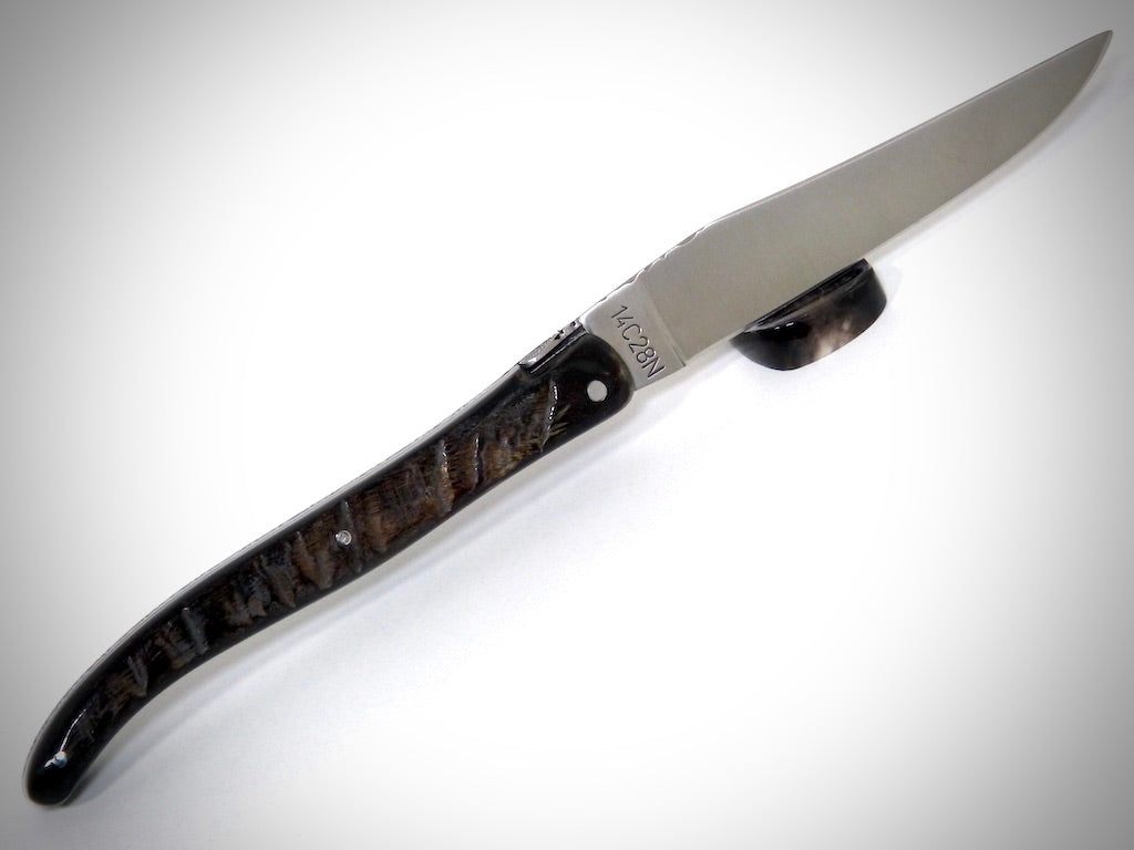 Laguiole Croûte de corne de Buffle ciselé par David Dauvillaire