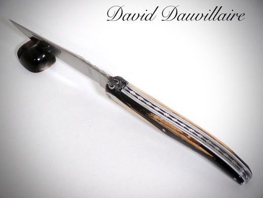 Laguiole "Mammouth" ciselé par David DAUVILLAIRE