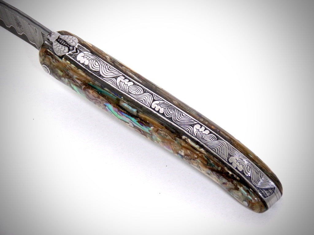 Laguiole Abalone, lame Damas VG10 ciselé par David DAUVILLAIRE