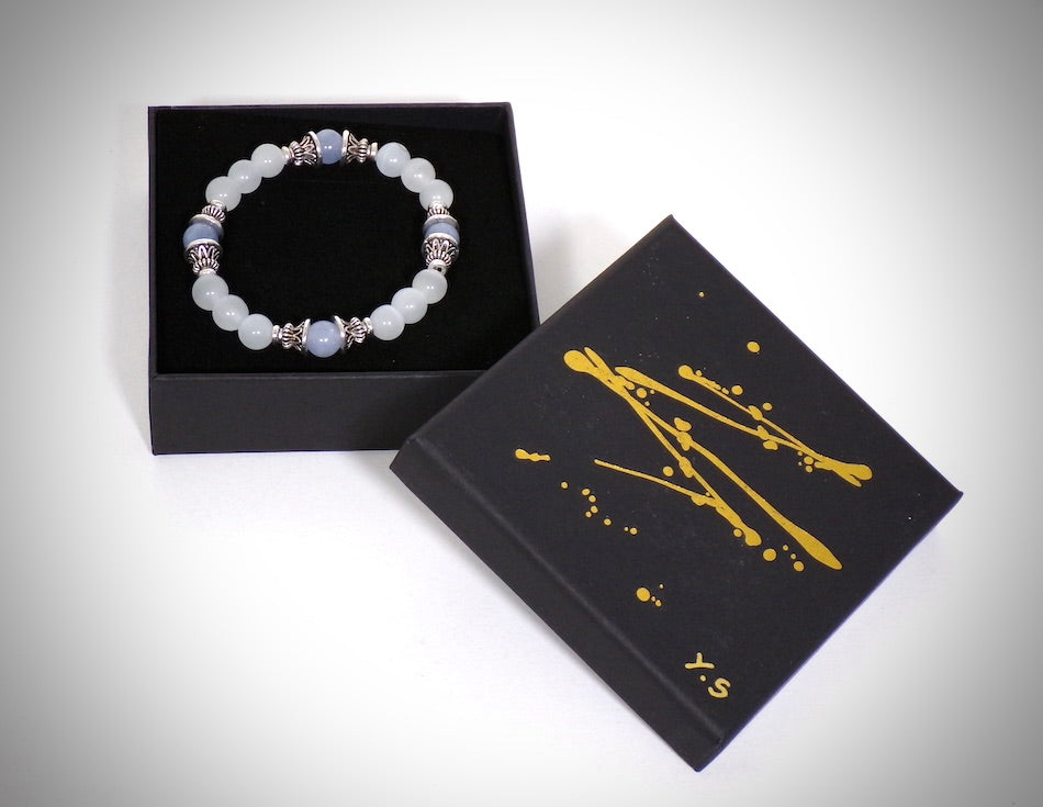 Parure en Perles de nacre et Aigue-marine fabriqué artisanalement par Y.S CRÉATIONS