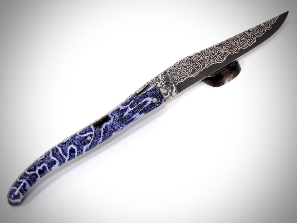 Laguiole "Koi" Lame damas VG10 inoxydable ciselé par David DAUVILLAIRE