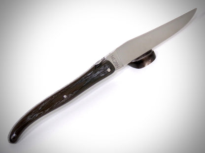 Laguiole Chêne Fossile ciselé par David Dauvillaire