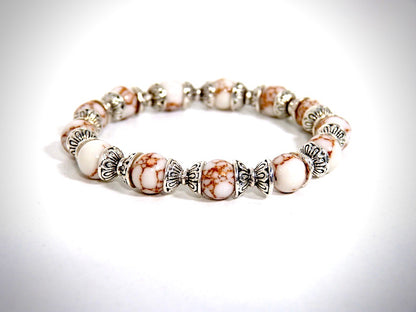 Goldenes Howlith-Natursteinarmband, handgefertigt