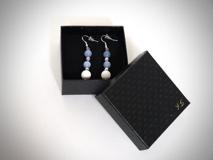 Boucles d'oreilles Pierre naturelles Aigue marine et Pierre de lave blanche fabriquées artisanalement par Y.S CRÉATIONS