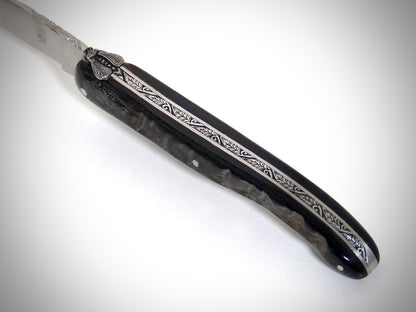 Laguiole Croûte de corne de Buffle ciselé par David Dauvillaire
